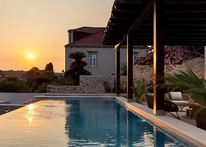 Villa Amari Plano, Luxury 7br Villa,